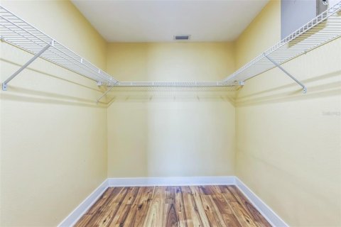 House in Cape Coral, Florida 3 bedrooms, 154.5 sq.m. № 1743065 - photo 26