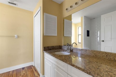House in Cape Coral, Florida 3 bedrooms, 154.5 sq.m. № 1743065 - photo 14