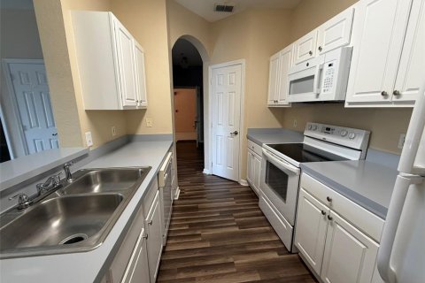 Condo in Orlando, Florida, 3 bedrooms  № 2094825 - photo 8