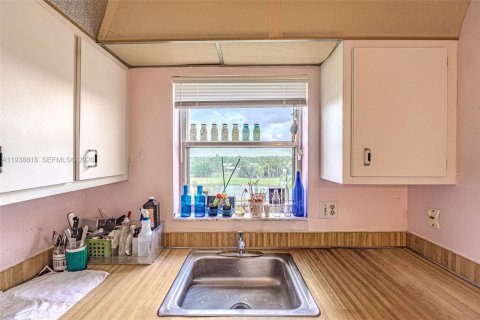 Купить кондоминиум в Лейк-Уорт, Флорида 6 комнат, 102.47м2, № 2152641 - фото 16