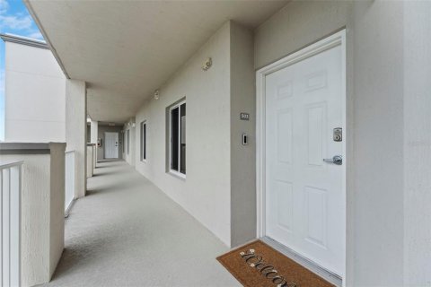 Condominio en venta en Titusville, Florida, 2 dormitorios, 125.42 m2 № 2306691 - foto 4