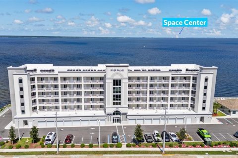 Condominio en venta en Titusville, Florida, 2 dormitorios, 125.42 m2 № 2306691 - foto 2