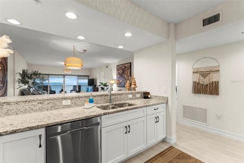 Condominio en venta en Titusville, Florida, 2 dormitorios, 125.42 m2 № 2306691 - foto 10