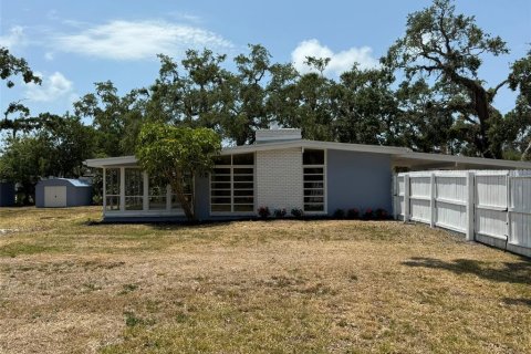 Villa ou maison à vendre à Saint Petersburg, Floride: 3 chambres, 170.85 m2 № 1681065 - photo 3
