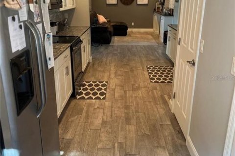 Villa ou maison à louer à Tampa, Floride: 3 chambres, 168.15 m2 № 2122420 - photo 5