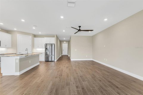Casa en venta en Port Charlotte, Florida, 4 dormitorios, 188.78 m2 № 1914185 - foto 13