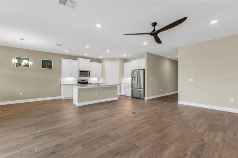 Casa en venta en Port Charlotte, Florida, 4 dormitorios, 188.78 m2 № 1914185 - foto 12