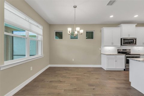 Casa en venta en Port Charlotte, Florida, 4 dormitorios, 188.78 m2 № 1914185 - foto 8