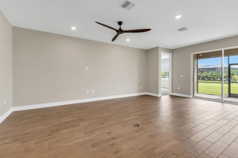 Casa en venta en Port Charlotte, Florida, 4 dormitorios, 188.78 m2 № 1914185 - foto 11