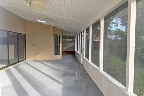 House in Longwood, Florida 4 bedrooms, 224.73 sq.m. № 1761414 - photo 25