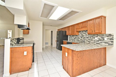House in Longwood, Florida 4 bedrooms, 224.73 sq.m. № 1761414 - photo 4