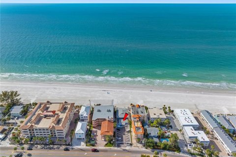 Condo in Indian Rocks Beach, Florida, 2 bedrooms  № 2094057 - photo 6