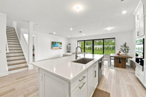 House in Lake Worth, Florida 5 bedrooms, 268.86 sq.m. № 2412349 - photo 28