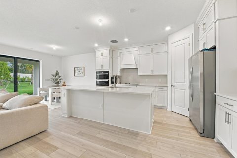 House in Lake Worth, Florida 5 bedrooms, 268.86 sq.m. № 2412349 - photo 30