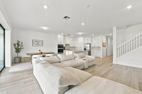House in Lake Worth, Florida 5 bedrooms, 268.86 sq.m. № 2412349 - photo 12