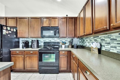 Casa en venta en Brooksville, Florida, 3 dormitorios, 168.52 m2 № 1838108 - foto 13