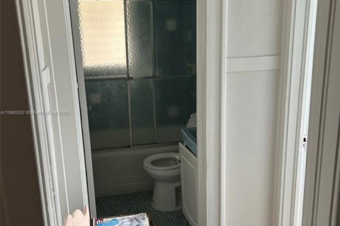 Immobilier commercial à vendre à Miami, Floride № 1929041 - photo 13