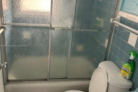 Immobilier commercial à vendre à Miami, Floride № 1929041 - photo 14