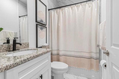 Adosado en venta en Homestead, Florida, 3 dormitorios, 156.63 m2 № 1877832 - foto 13