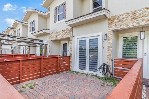 Adosado en venta en Homestead, Florida, 3 dormitorios, 156.63 m2 № 1877832 - foto 12
