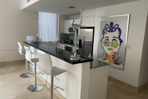 Снять в аренду кондоминиум в Майами, Флорида 2 спальни, 133.78м2, № 1988071 - фото 4