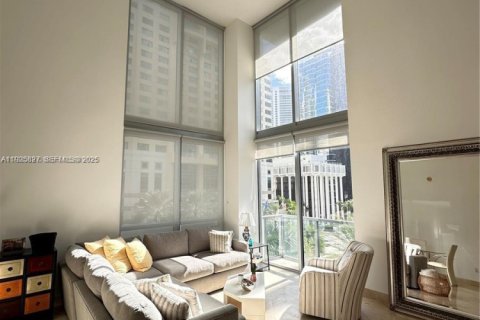 Снять в аренду кондоминиум в Майами, Флорида 2 спальни, 133.78м2, № 1988071 - фото 1