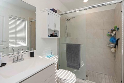 Townhouse in Homestead, Florida 3 bedrooms, 120.96 sq.m. № 2068941 - photo 21