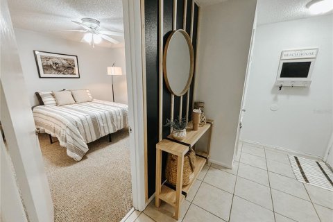 Condo in Daytona Beach, Florida, 2 bedrooms  № 2226134 - photo 10