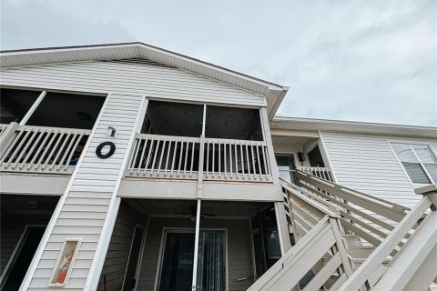 Condo in Daytona Beach, Florida, 2 bedrooms  № 2226134 - photo 2