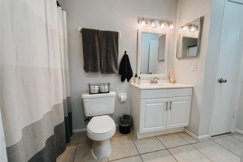 Condo in Daytona Beach, Florida, 2 bedrooms  № 2226134 - photo 12