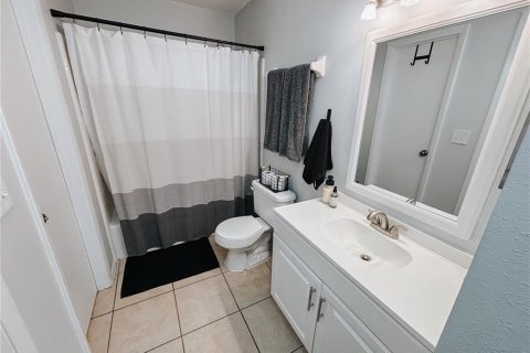 Condo in Daytona Beach, Florida, 2 bedrooms  № 2226134 - photo 13
