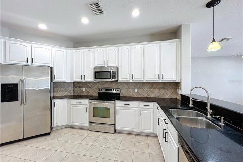 Villa ou maison à vendre à Davenport, Floride: 4 chambres, 213.68 m2 № 1732834 - photo 3