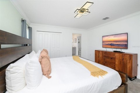 Townhouse in Davenport, Florida 4 bedrooms, 177.81 sq.m. № 2394128 - photo 17
