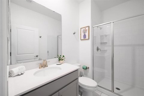 Townhouse in Davenport, Florida 4 bedrooms, 177.81 sq.m. № 2394128 - photo 14