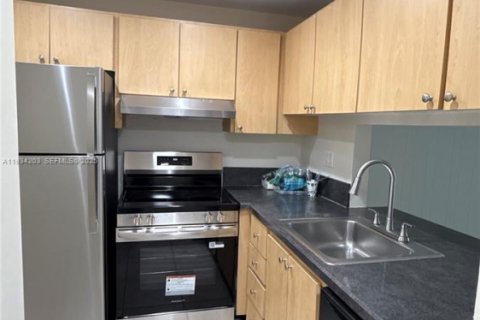Condominio en venta en North Miami Beach, Florida, 1 dormitorio, 71.72 m2 № 2088870 - foto 11