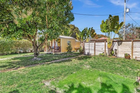 House in Hollywood, Florida 3 bedrooms, 131.55 sq.m. № 2188031 - photo 30