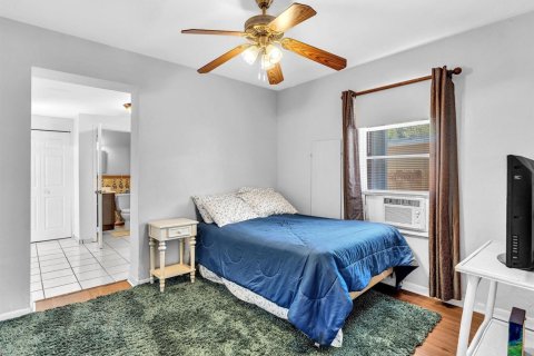 House in Hollywood, Florida 3 bedrooms, 131.55 sq.m. № 2188031 - photo 20