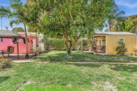 House in Hollywood, Florida 3 bedrooms, 131.55 sq.m. № 2188031 - photo 29