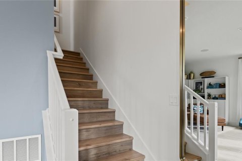 Townhouse in Winter Garden, Florida 3 bedrooms, 174.75 sq.m. № 2201736 - photo 8