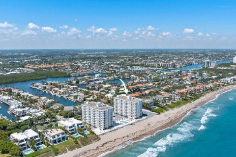 Condo in Highland Beach, Florida, 2 bedrooms  № 2382530 - photo 29