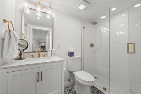 Condo in Highland Beach, Florida, 2 bedrooms  № 2382530 - photo 21