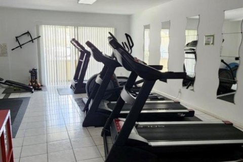 Condo in Fort Lauderdale, Florida, 2 bedrooms  № 1103438 - photo 1