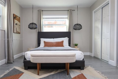 Casa en alquiler en Miami, Florida, 2 dormitorios, 92.9 m2 № 2060045 - foto 18