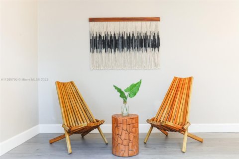 Casa en alquiler en Miami, Florida, 2 dormitorios, 92.9 m2 № 2060045 - foto 30