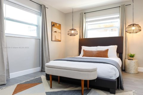 Casa en alquiler en Miami, Florida, 2 dormitorios, 92.9 m2 № 2060045 - foto 20