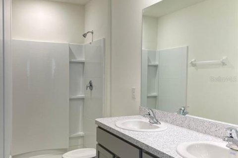 Townhouse in Wildwood, Florida 3 bedrooms, 156.82 sq.m. № 2231824 - photo 14