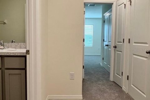 Townhouse in Wildwood, Florida 3 bedrooms, 156.82 sq.m. № 2231824 - photo 19