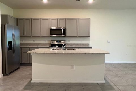Townhouse in Wildwood, Florida 3 bedrooms, 156.82 sq.m. № 2231824 - photo 6