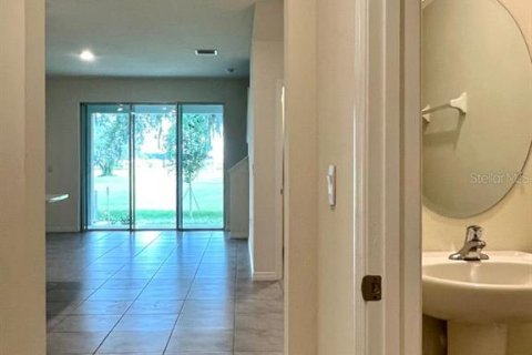 Townhouse in Wildwood, Florida 3 bedrooms, 156.82 sq.m. № 2231824 - photo 4