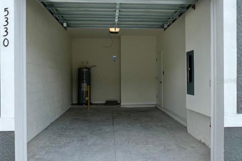 Townhouse in Wildwood, Florida 3 bedrooms, 156.82 sq.m. № 2231824 - photo 25